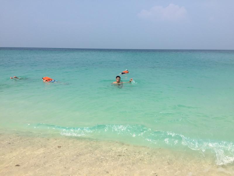 (新春走基层)浙江客流最大县级火车站为外来建设者备春运年礼